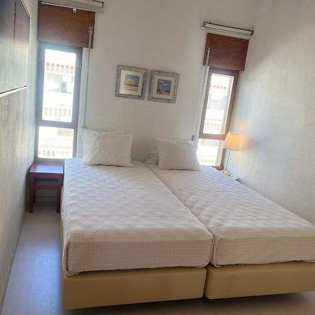 Armacao De Pera - Beach Apartment - Sea View- Walk To The Beach - Algarve Exterior photo